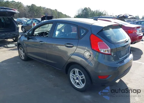 2018 Ford Fiesta Se z USA, uszkodzony, nr VIN 3FADP4EJ1JM122084